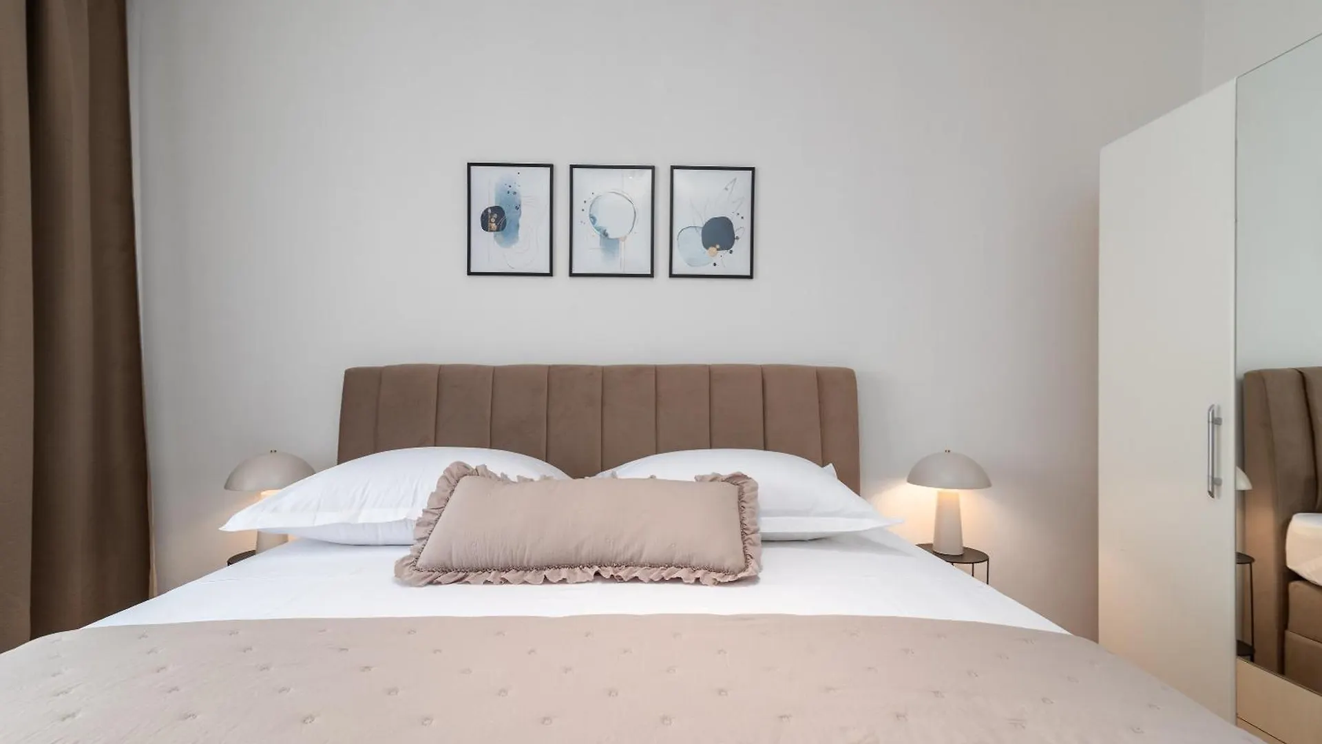 Apartment Lota-Trogir 0*, Trogir